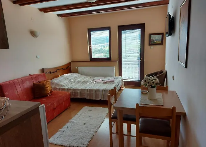 Madera Ζλάτιμπορ